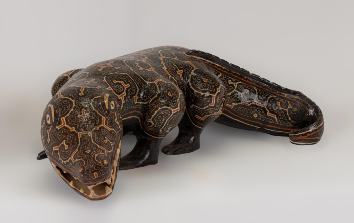 Celia Vásquez Yui, Black Cayman (Lagarto), 2021, Coil-built pre-fire slip-painted clay and vegetal resins, 6.75″ x 17.9″ x 23.5″