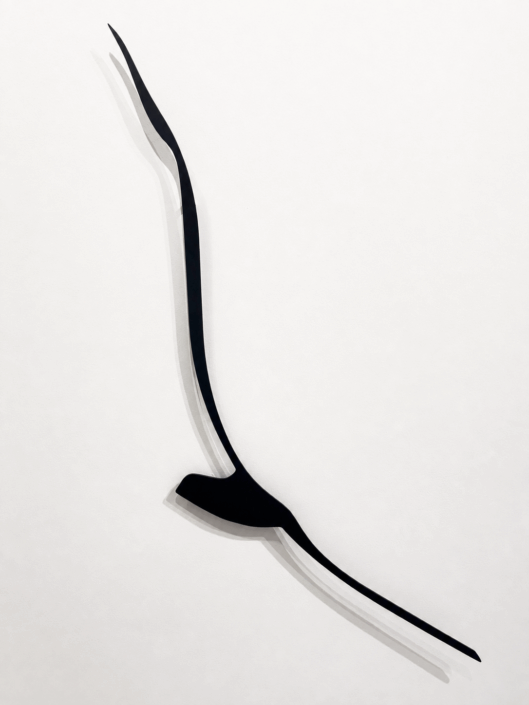Joyce Billet, L’envolée (Stem 2), 2026, Etched and painted mahogany, 49″ x 15″ x 3″